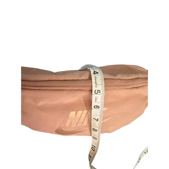 NIKE Fannypack Crossbody Waistpack Bumbag Peach/Gold Unisex - Picture 6 of 6